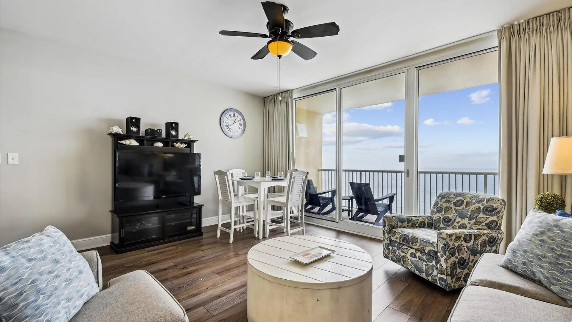 Majestic Beach Resort 1411-1 By Book That Condo Panama City Beach Semesterbostad