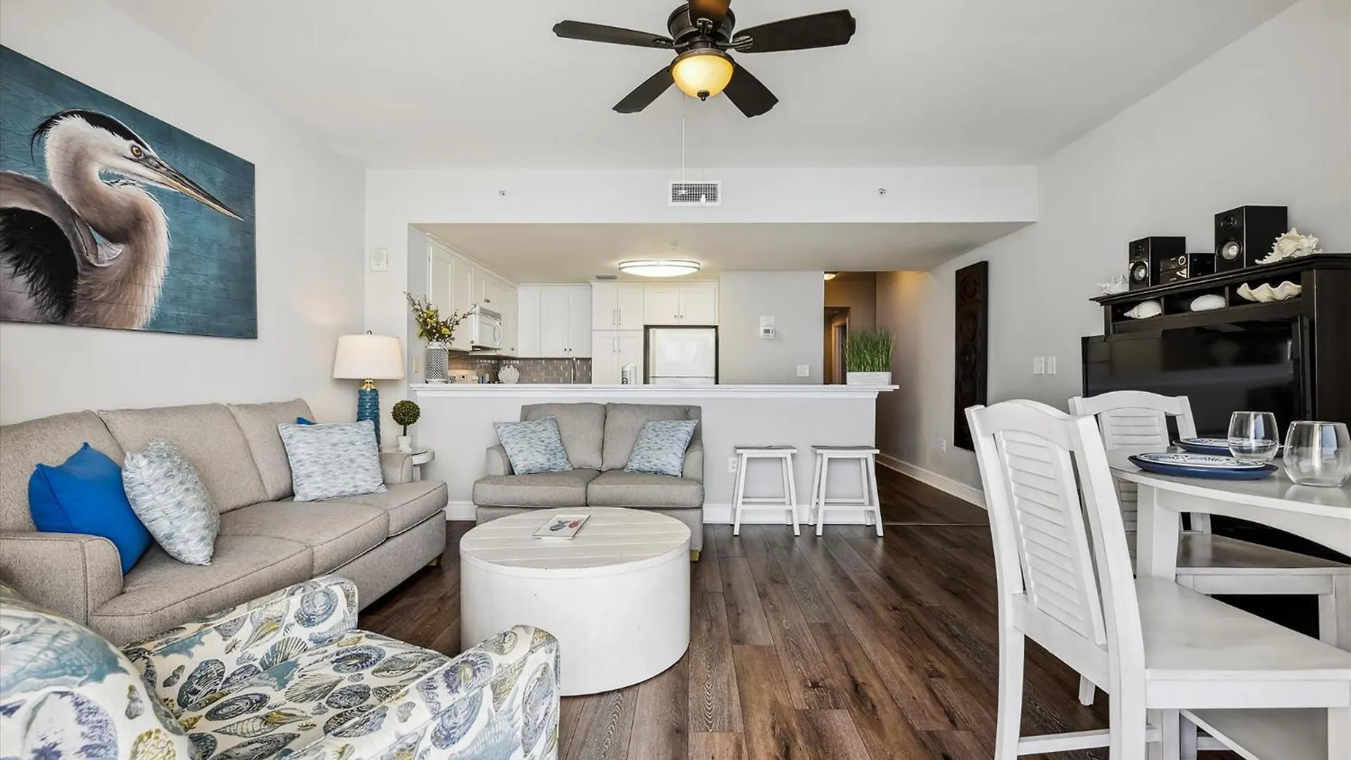 Majestic Beach Resort 1411-1 By Book That Condo Panama City Beach