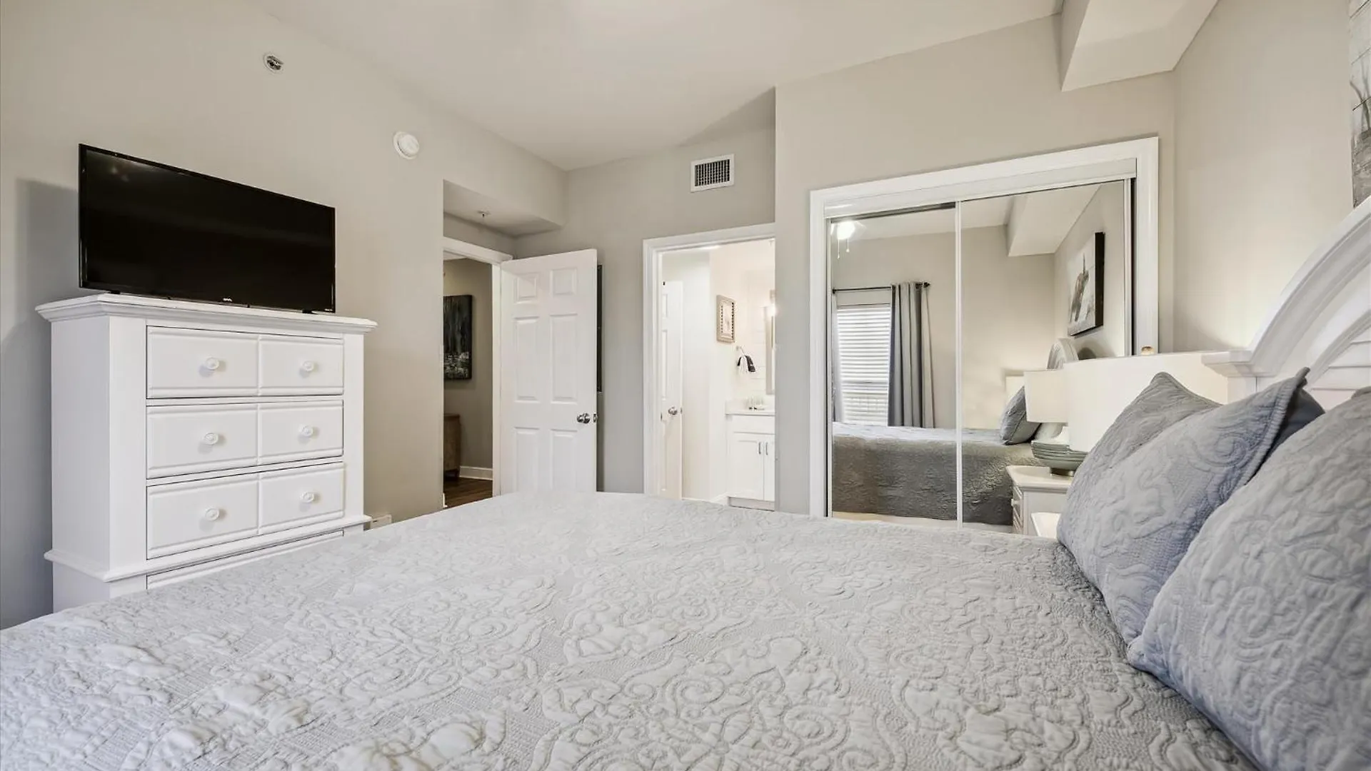 Majestic Beach Resort 1411-1 By Book That Condo Panama City Beach Semesterbostad
